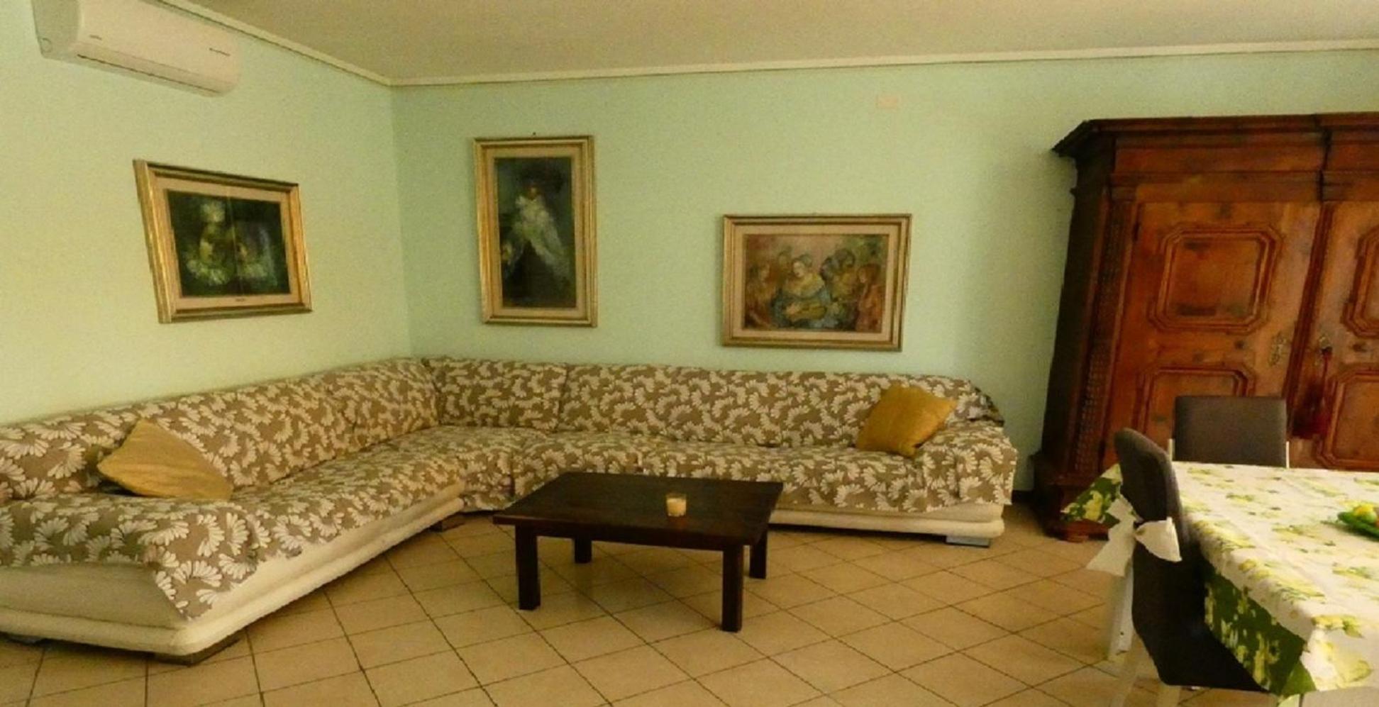 Villa Paradiso Польпенацце-дель-Гарда Экстерьер фото